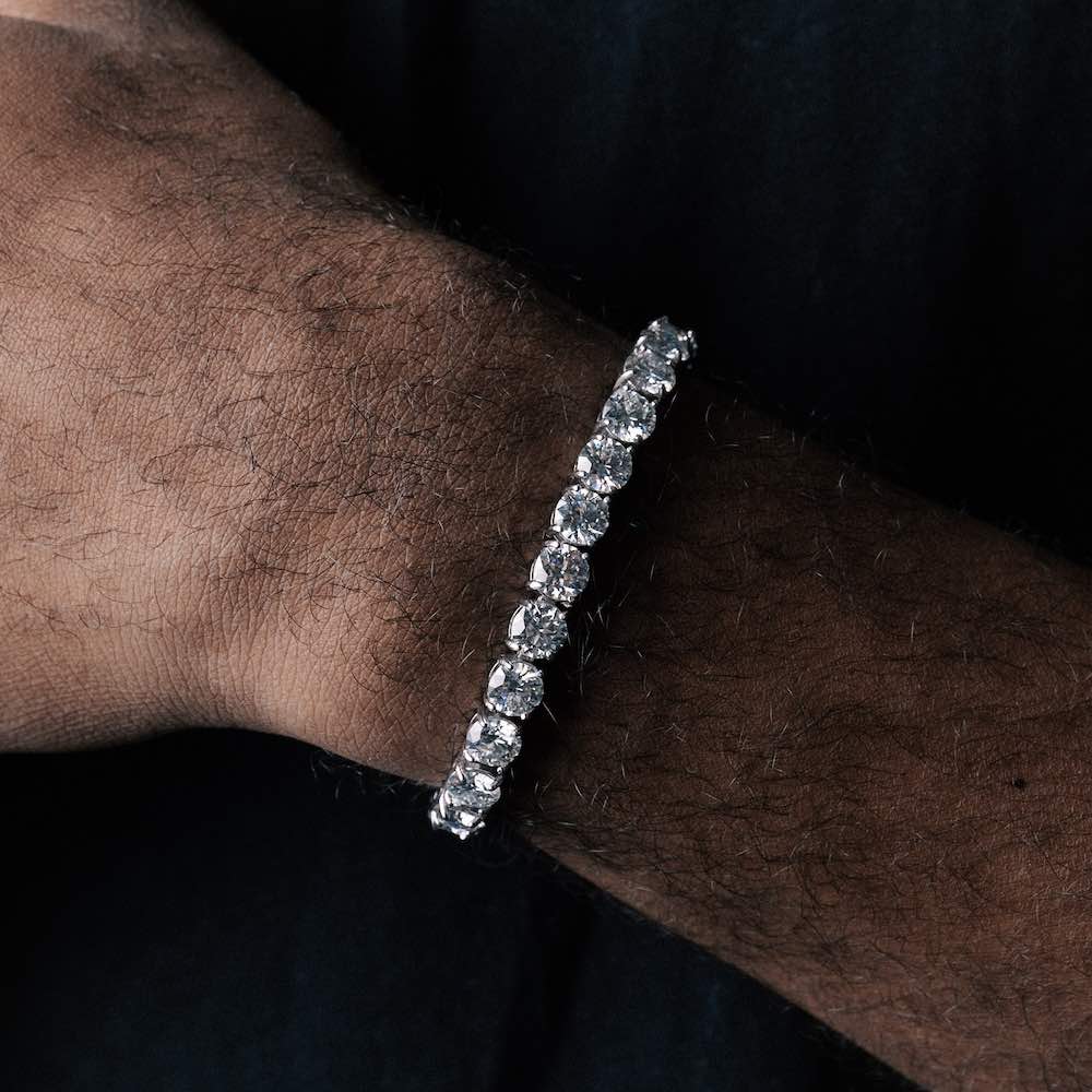 Beautiful 6MM Unique Moissanite Diamond Tennis Bracelet in Silver for Fashion's